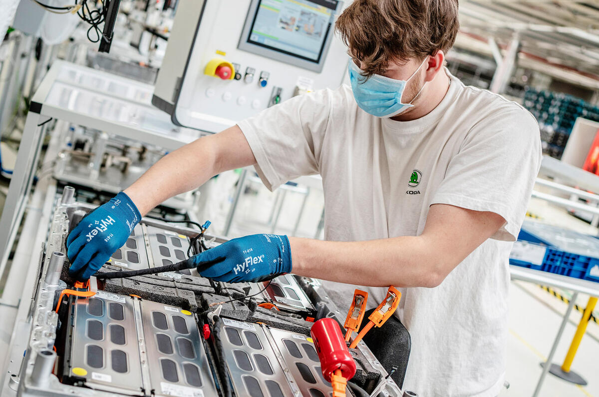 Skoda worker with PPE Skoda worker with PPE