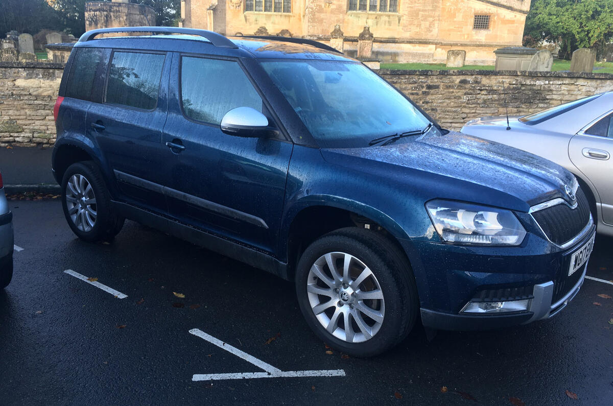 3 skoda yeti 3 skoda yeti