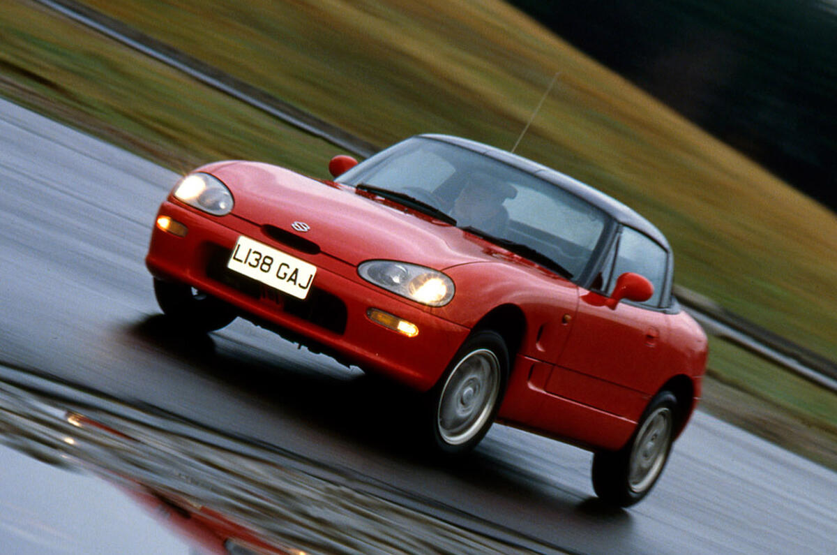 Suzuki Cappuccino - front Suzuki Cappuccino - front