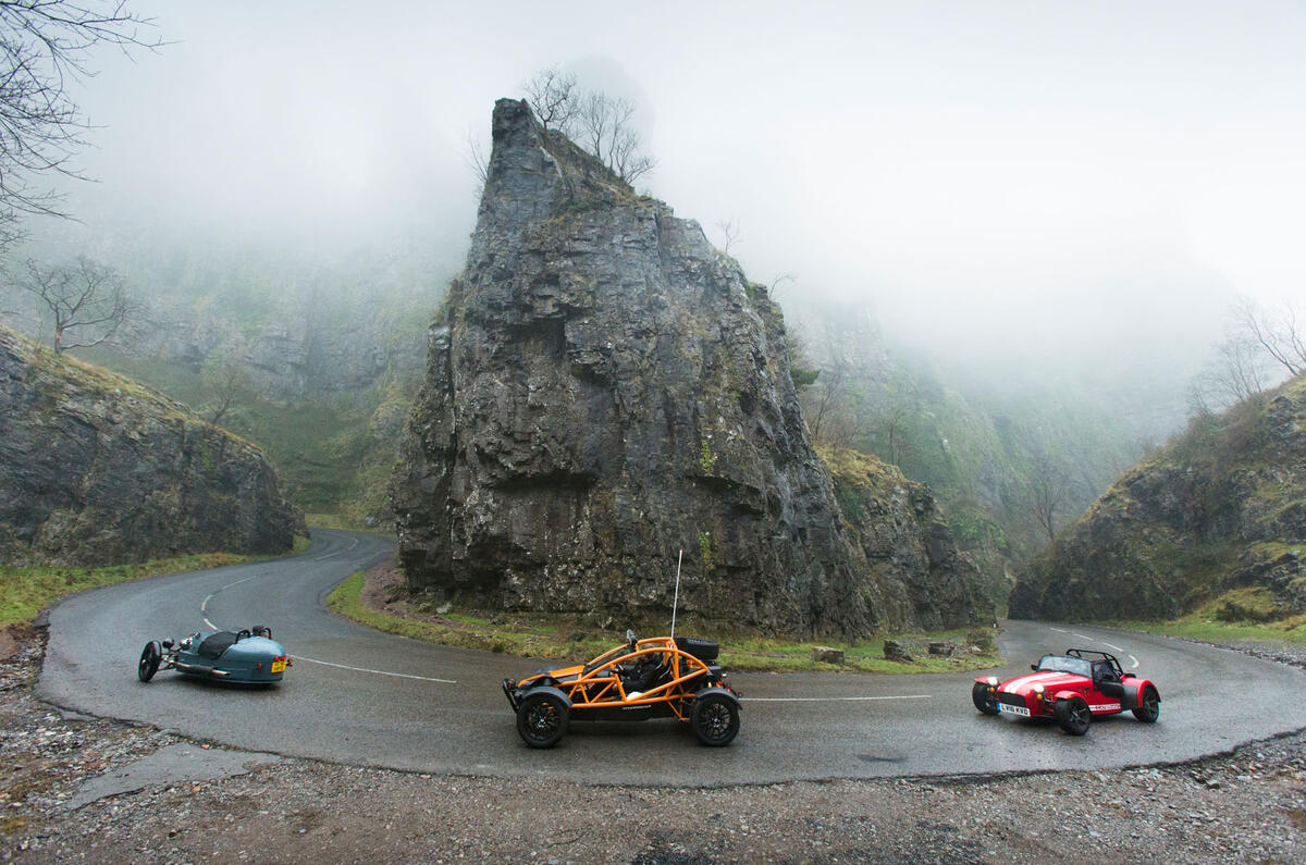 Morgan 3 Wheeler, Caterham Seven 310R, Ariel Nomad: winter drive 