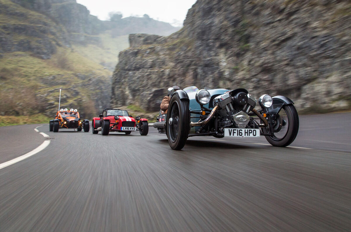 Morgan 3 Wheeler, Caterham Seven 310R, Ariel Nomad: winter drive 
