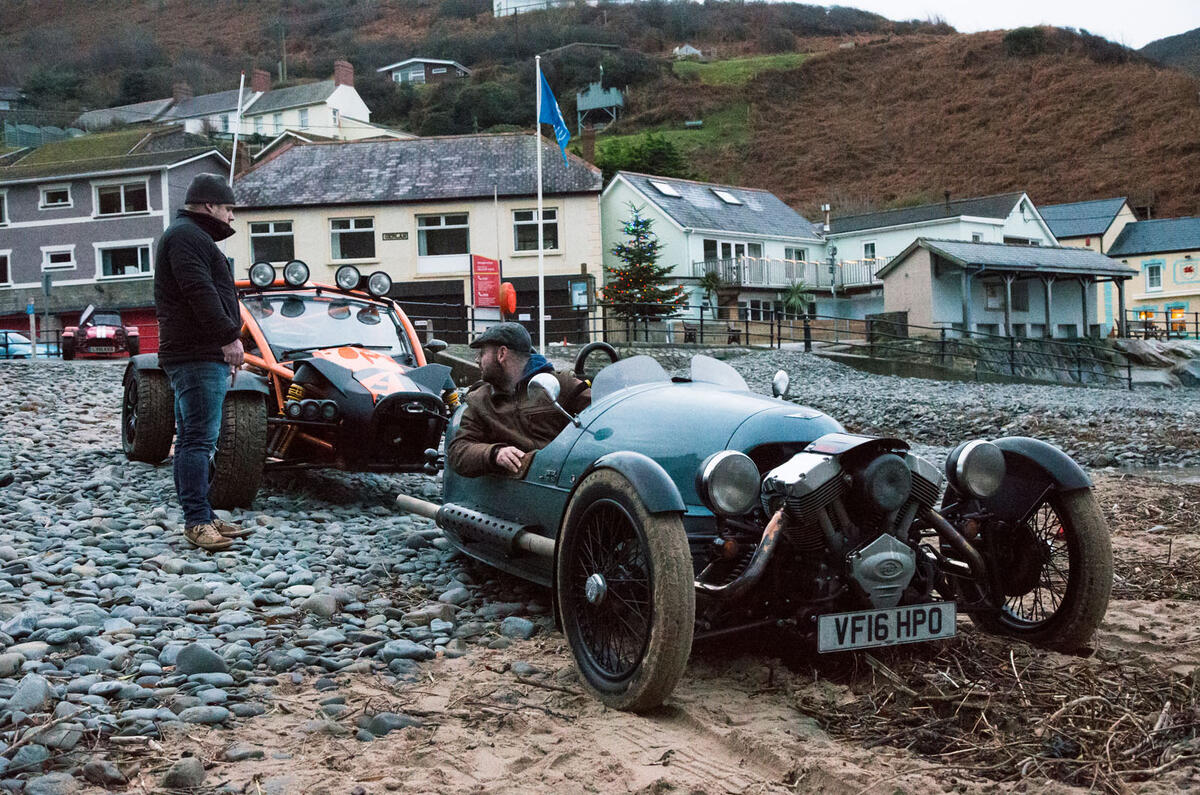 Morgan 3 Wheeler, Caterham Seven 310R, Ariel Nomad: winter drive 