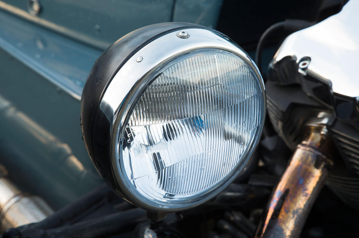 Morgan 3 Wheeler, Caterham Seven 310R, Ariel Nomad: winter drive 