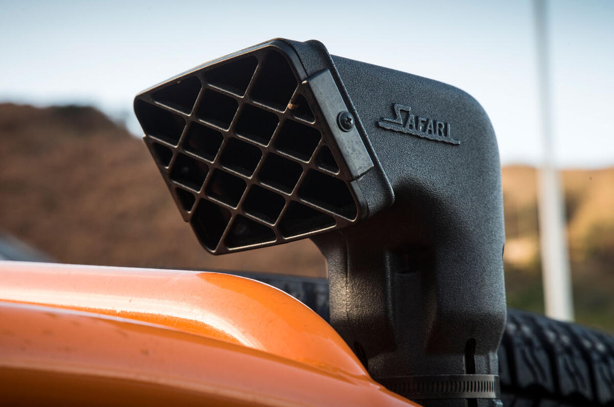 Morgan 3 Wheeler, Caterham Seven 310R, Ariel Nomad: winter drive 