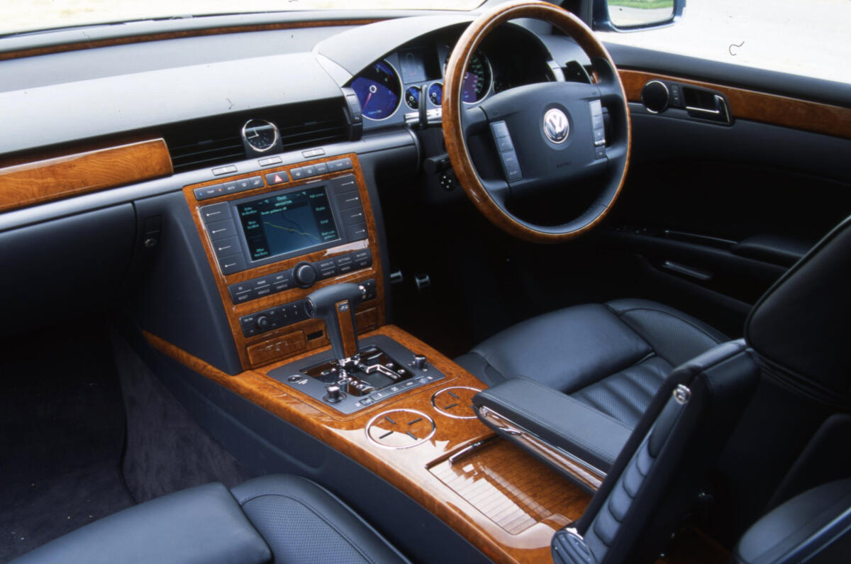 Volkswagen Phaeton W12 2003 interior Volkswagen Phaeton W12 2003 interior