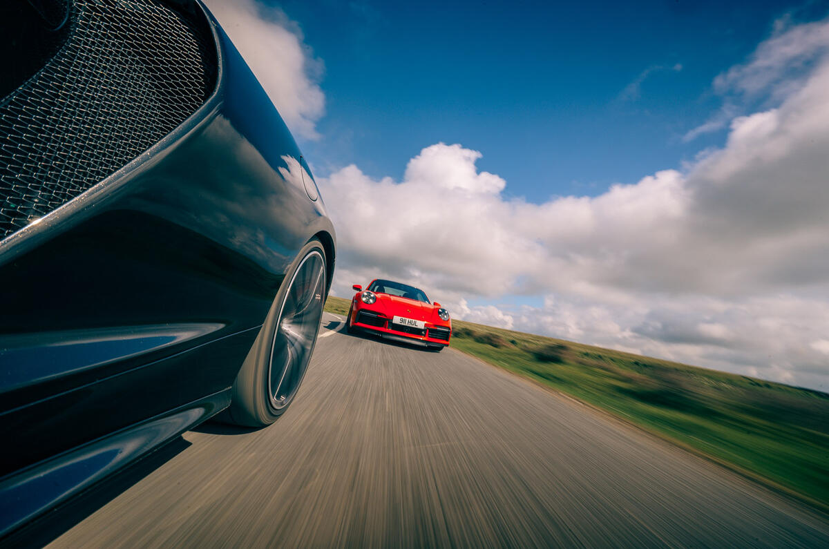 Porsche 911 - hero front Porsche 911 - hero front