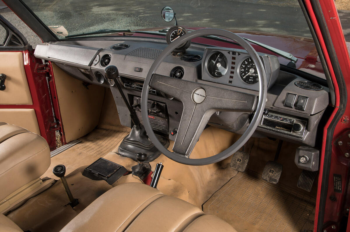 Range Rover Mk1 - interior