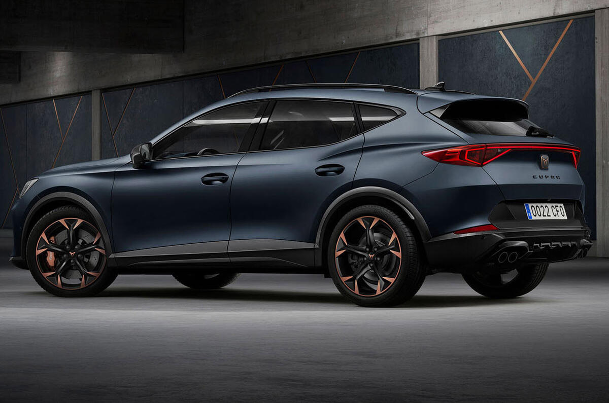 Cupra Formentor 2020 - stationary side