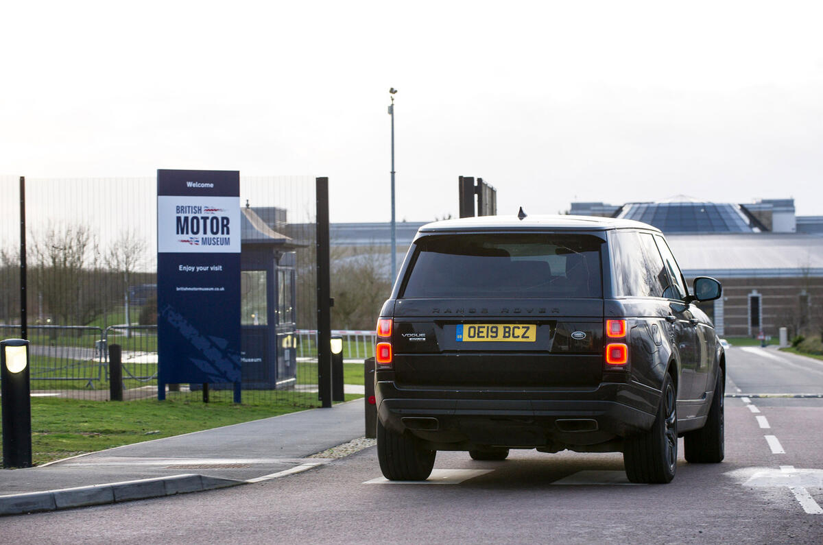 Range Rover - static rear