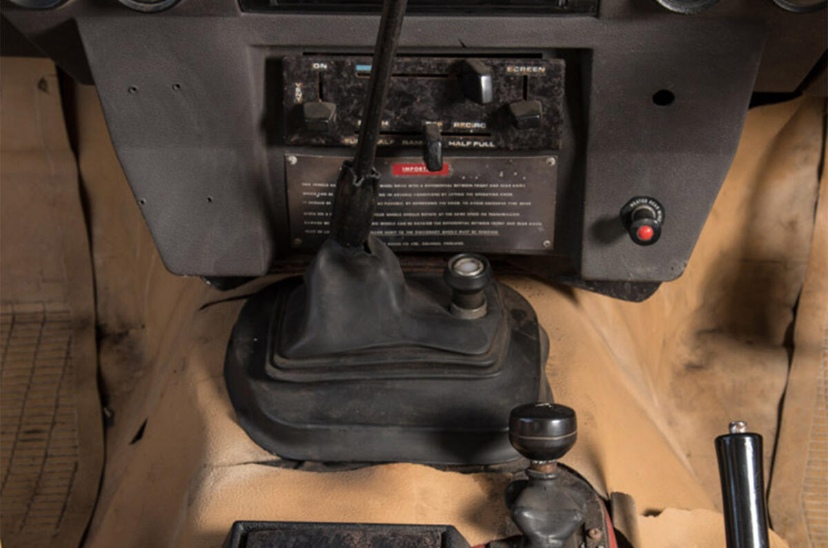 Range Rover Mk1 - gear lever
