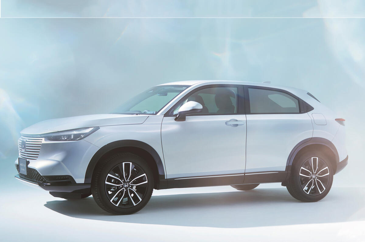 329173 Honda HR V e HEV 2021