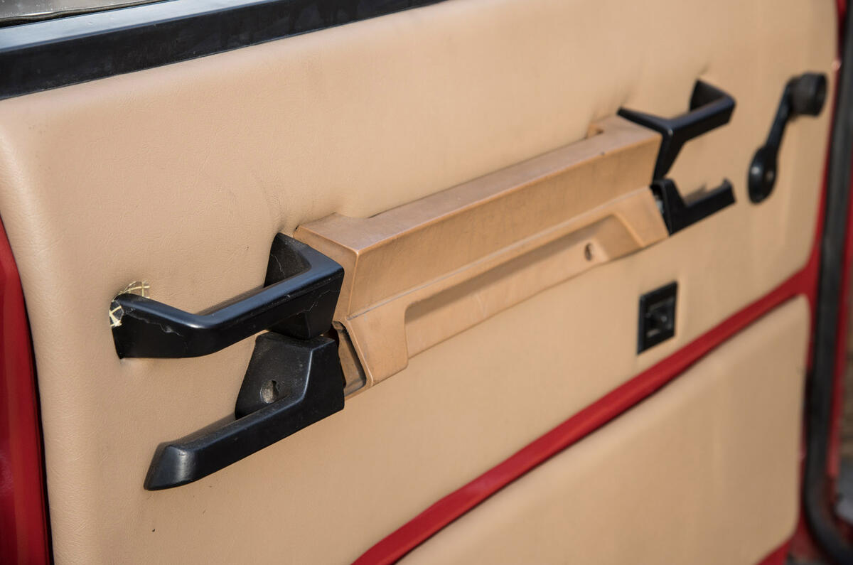 Range Rover Mk1 - interior