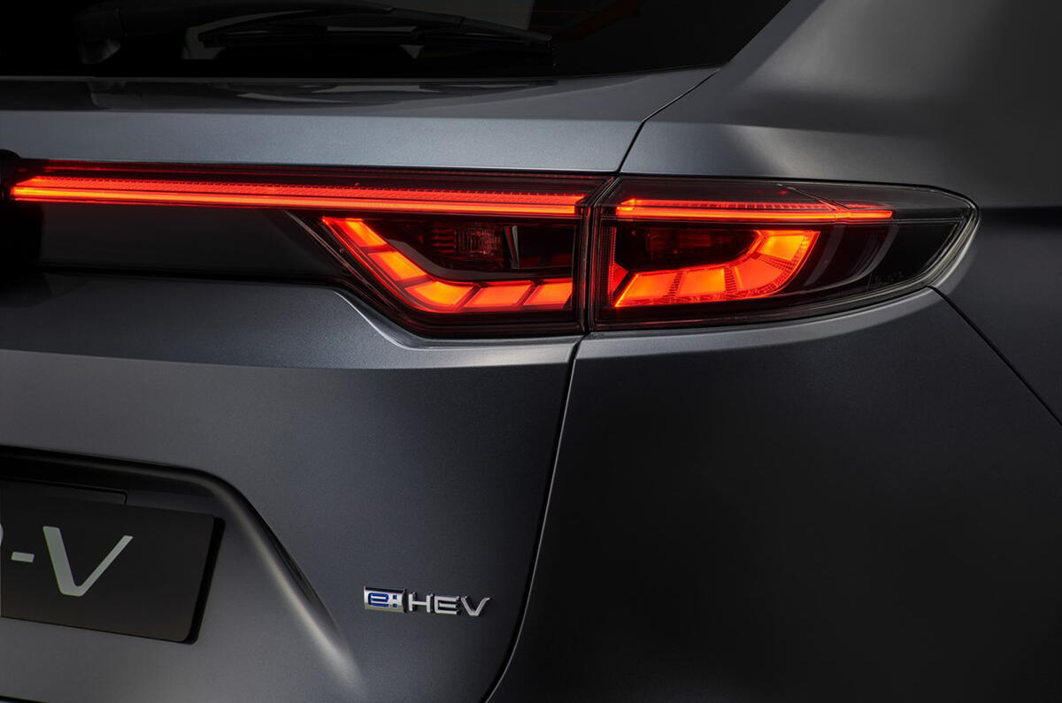 331854 Honda HR V e HEV 2021