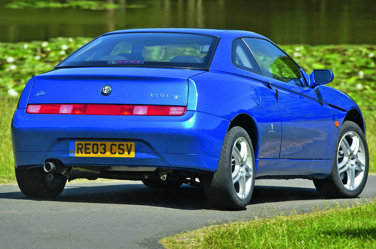 Alfa Romeo GTV - rear