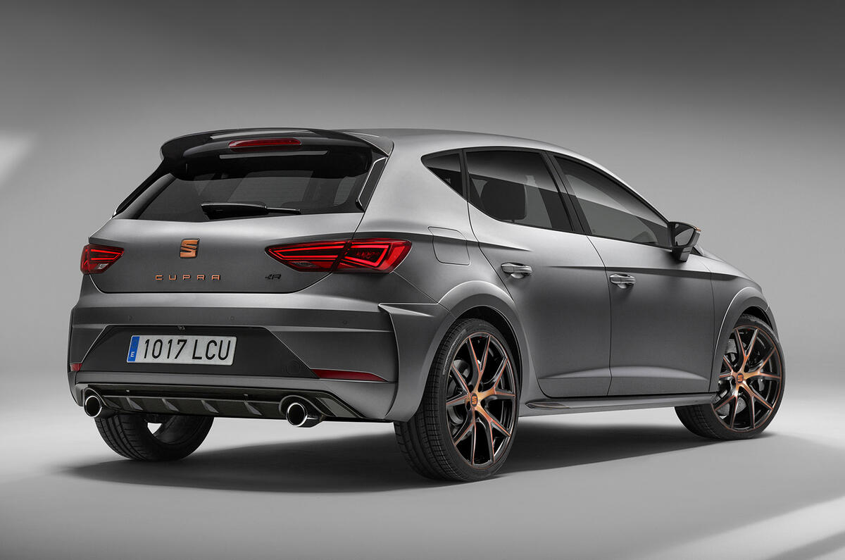 2016 - [SEAT] León Restylée - Page 5 34_rear_cupra_r