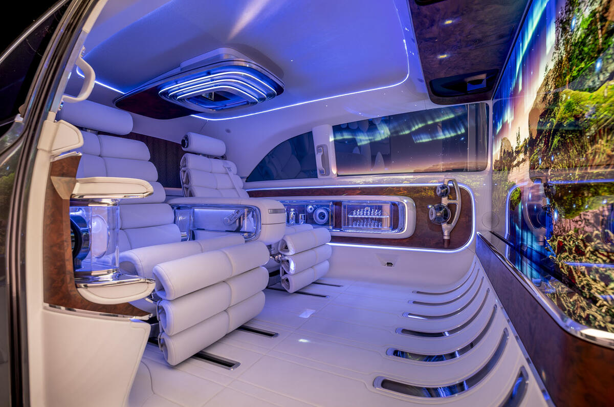 35 Mercedes Vision V Interior rear 2 35 Mercedes Vision V Interior rear 2