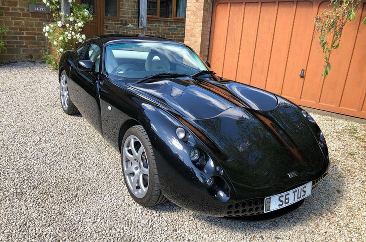 3 9aebf4d3cc904cafaa60bc1ba18f7100