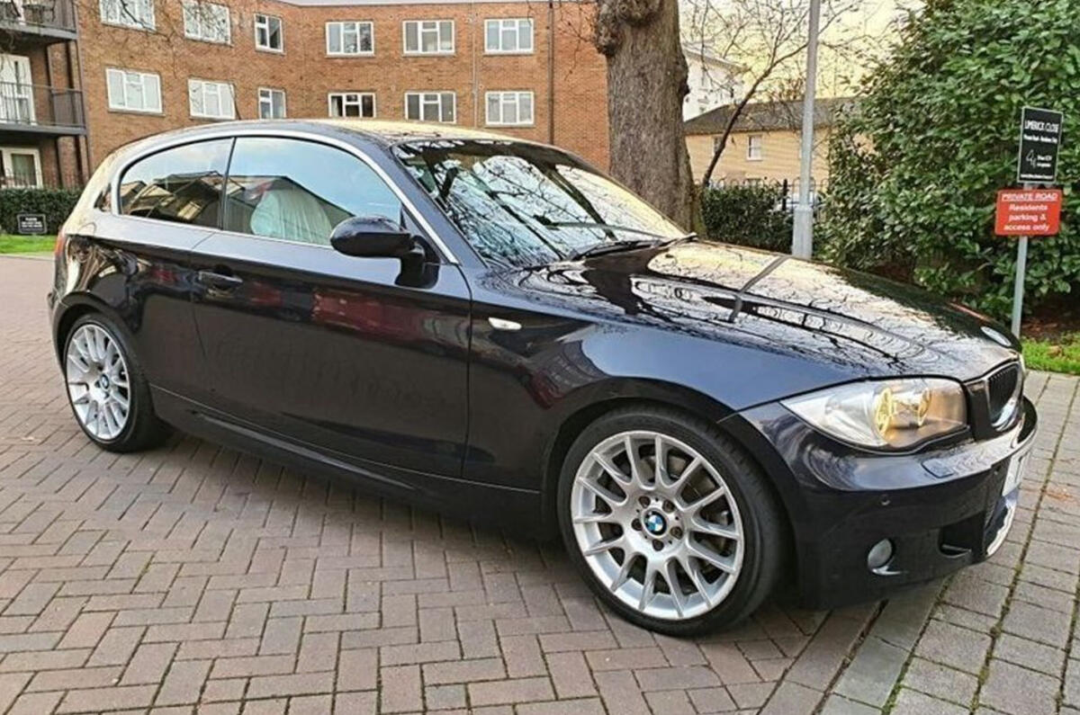 3 BMW 130i M Sport  LE 3 BMW 130i M Sport  LE