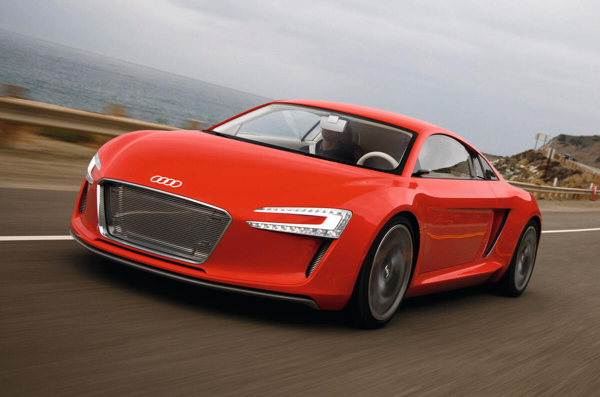 4 Audi E tron Concept 2010 official images dynamic left