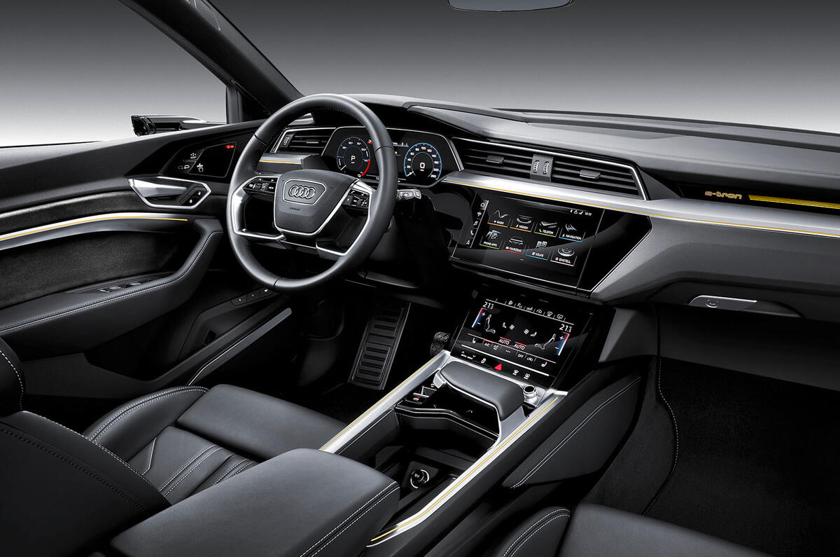 Audi E-tron 2019 official reveal dashboard