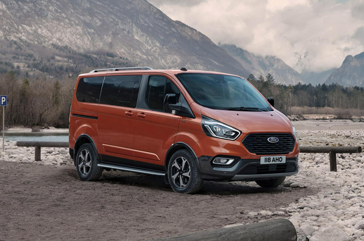Ford Tourneo Custom Active - static side Ford Tourneo Custom Active - static side