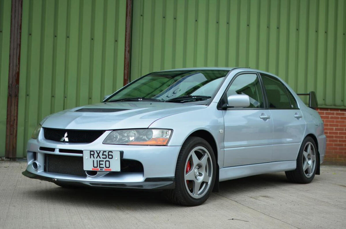 Mitsubishi Lancer Evolution - front Mitsubishi Lancer Evolution - front