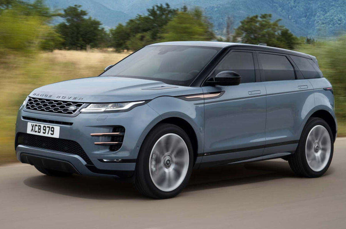Range Rover Evoque 2019 official reveal on-road