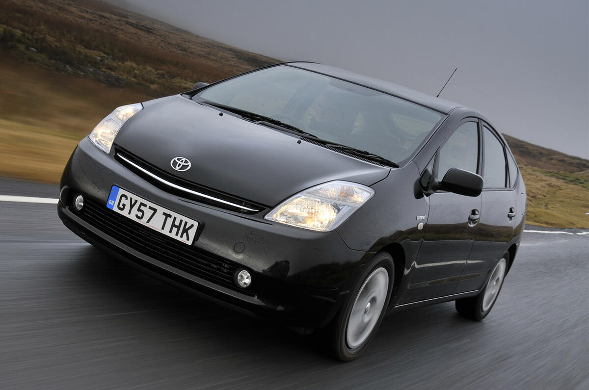 Toyota Prius - front Toyota Prius - front