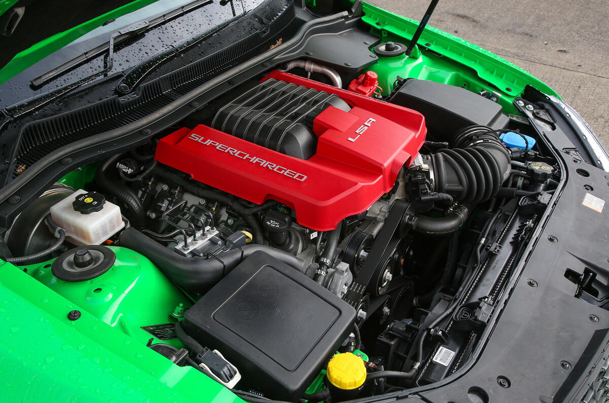 vVauxhall VXR8 - engine vVauxhall VXR8 - engine
