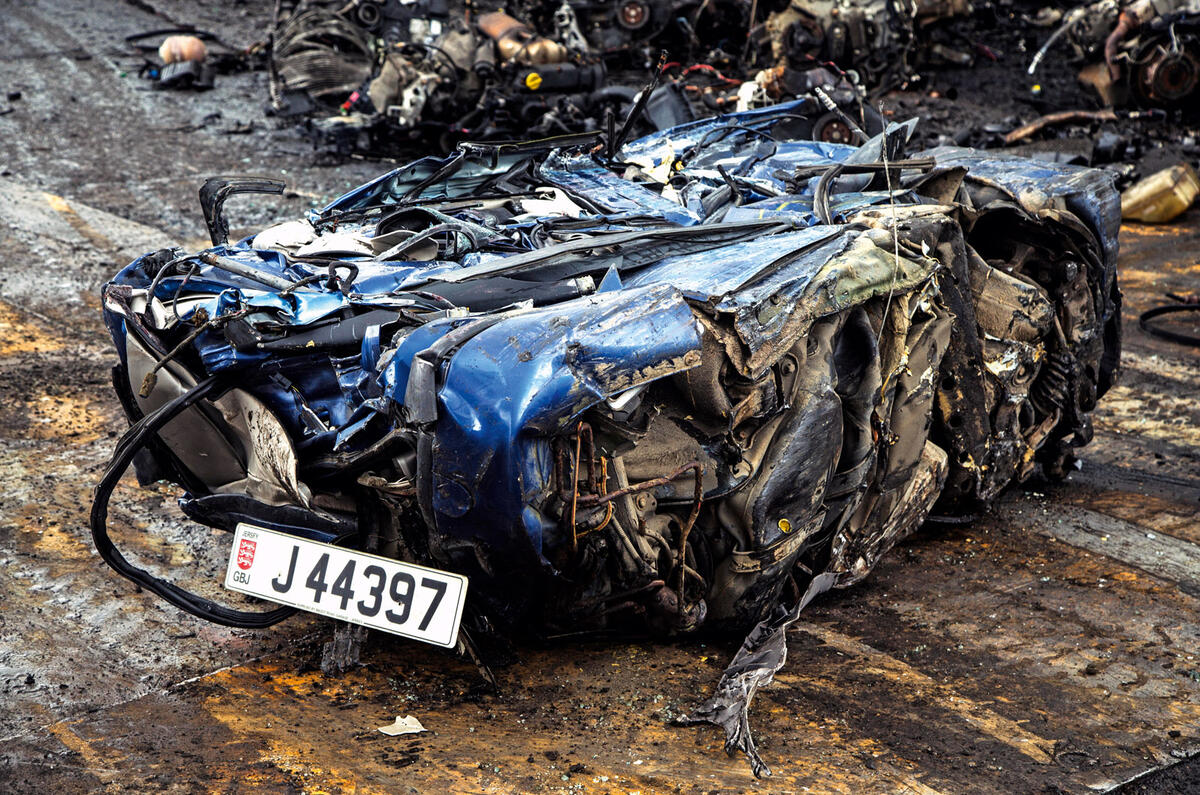 Vauxhall Zafira - crushed Vauxhall Zafira - crushed