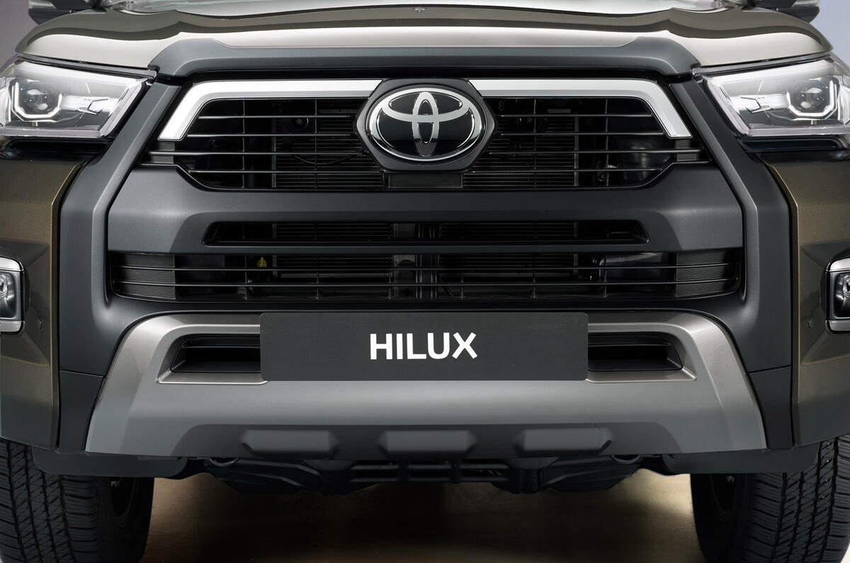 Toyota Hilux 2020 - static front Toyota Hilux 2020 - static front