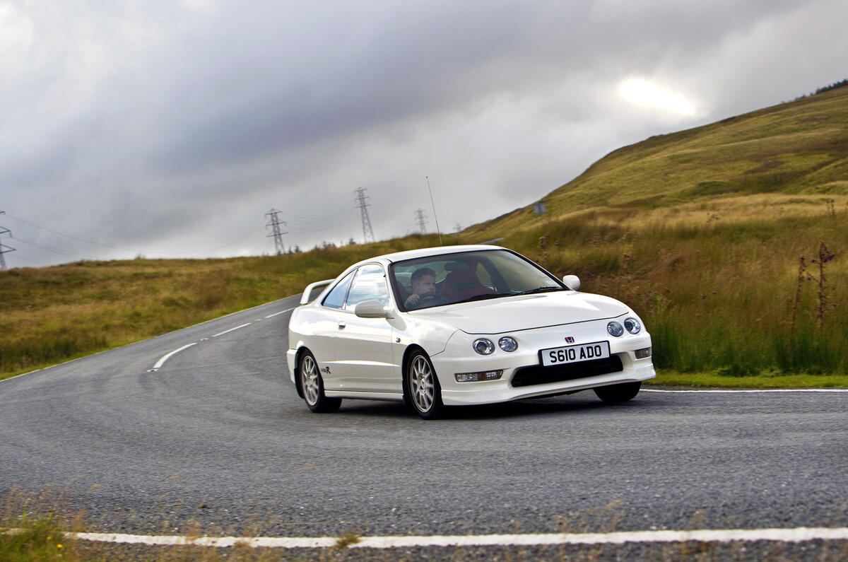 Honda Integra Type R - tracking front Honda Integra Type R - tracking front
