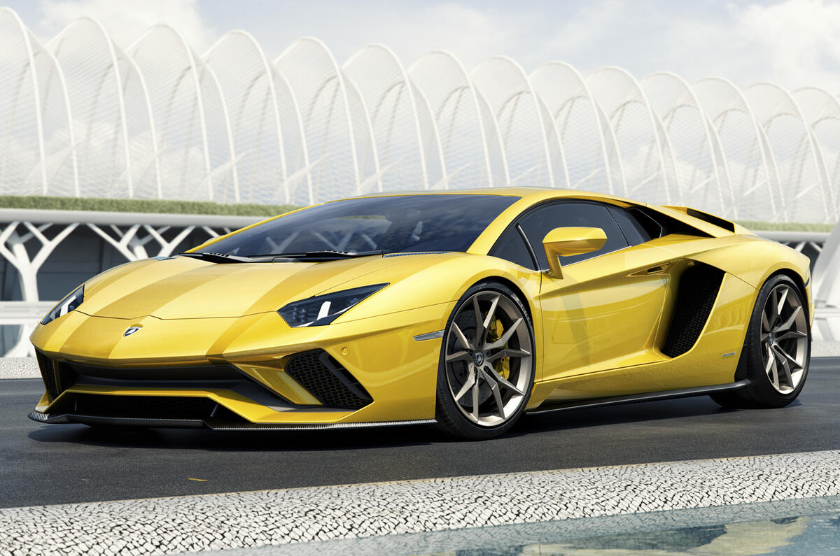 2017 Lamborghini Aventador S revealed with 730bhp