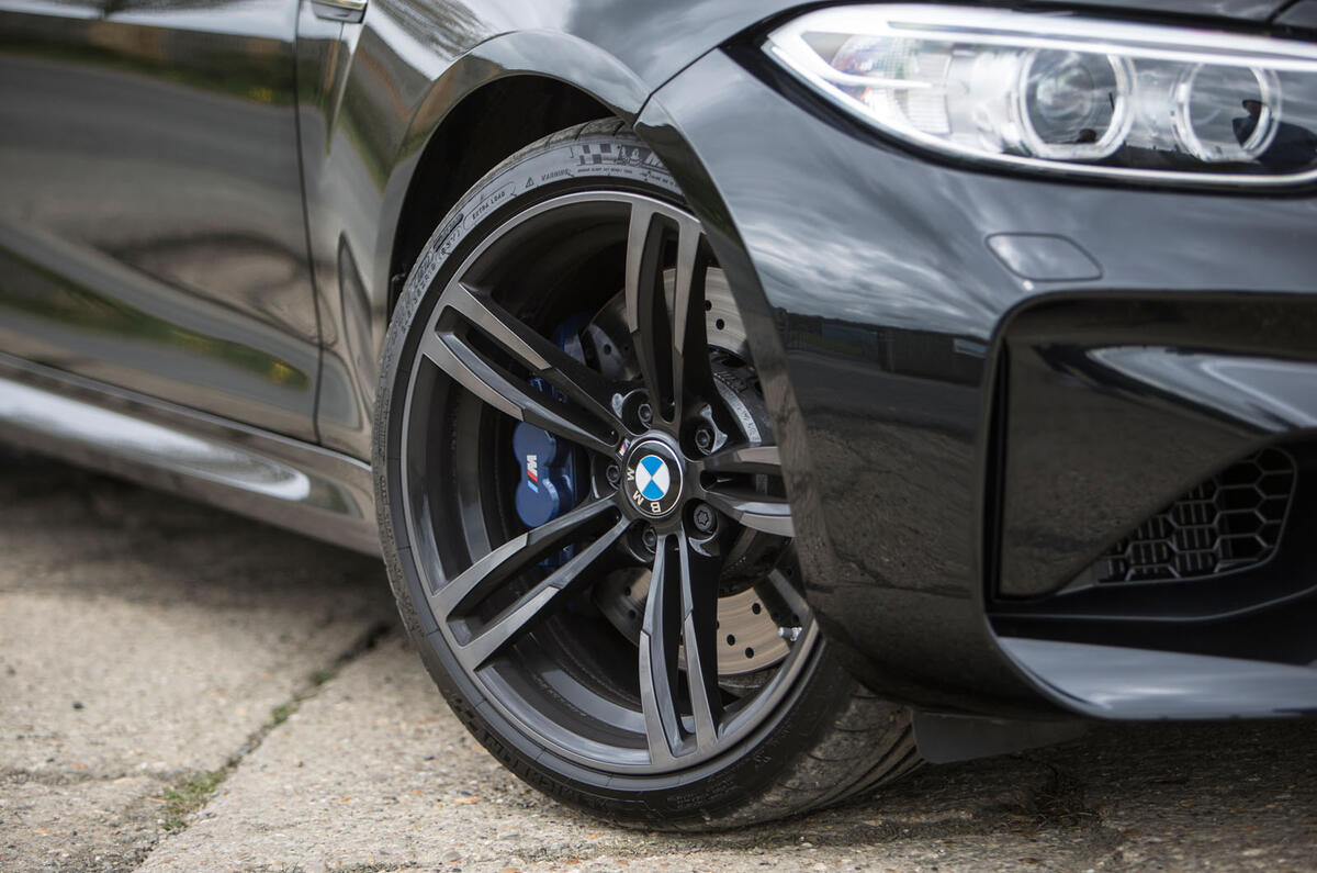 BMW M2 vs Aston Martin V8 Vantage: new vs used