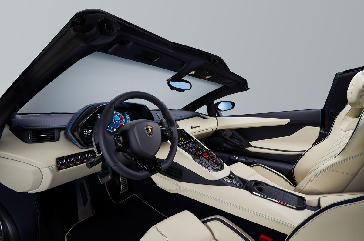 Lamborghini Aventador S Roadster launched as 217mph drop-top