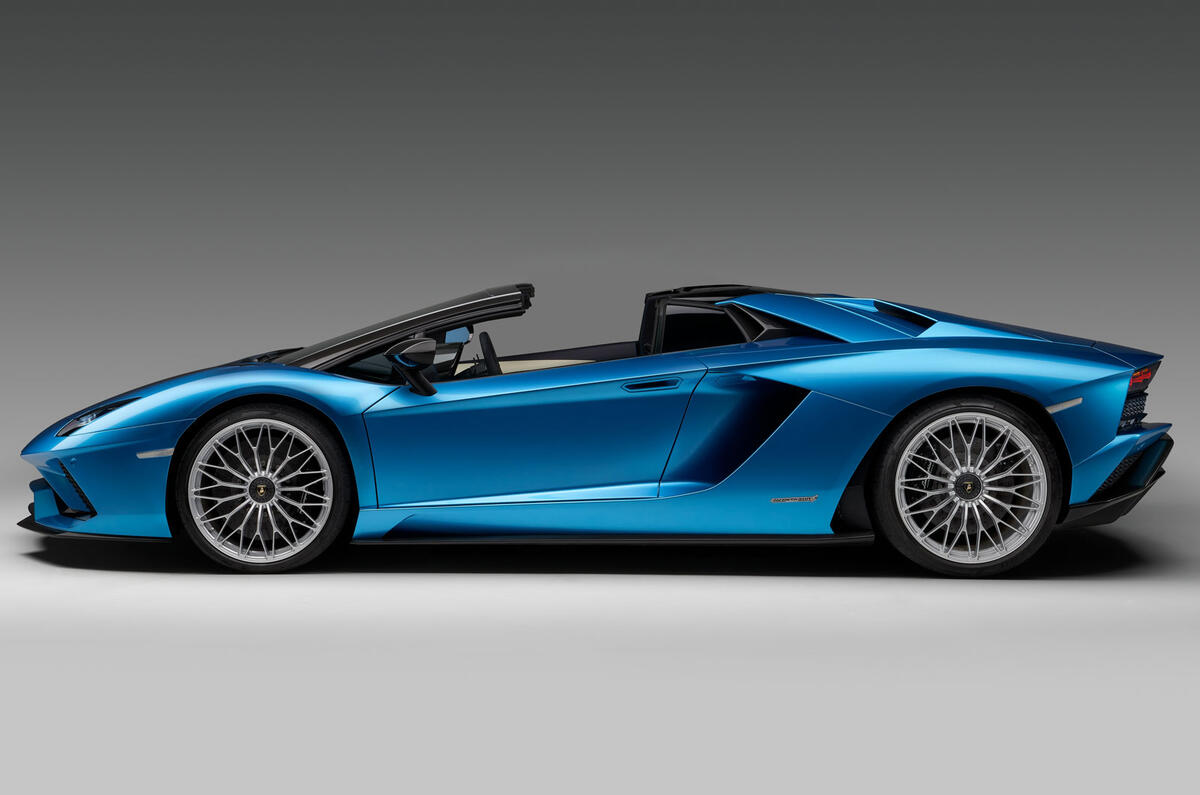 Lamborghini Aventador S Roadster launched as 217mph drop-top