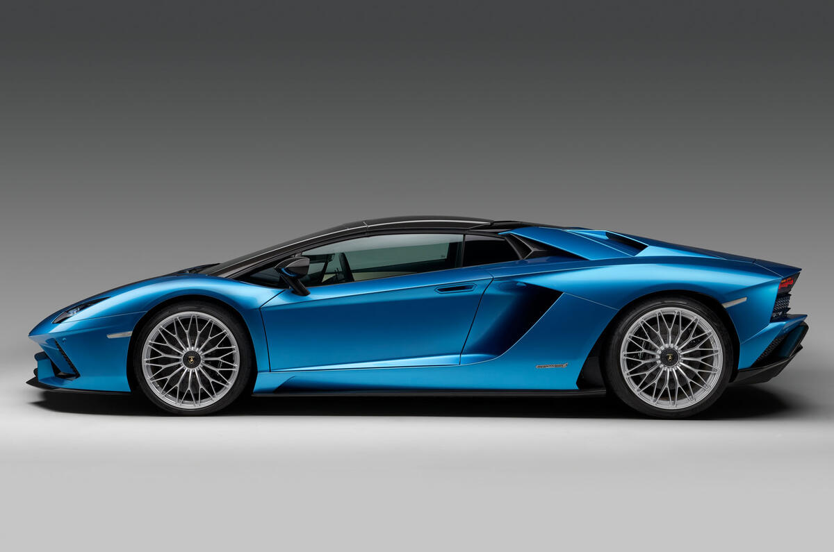 Lamborghini Aventador S Roadster launched as 217mph drop-top