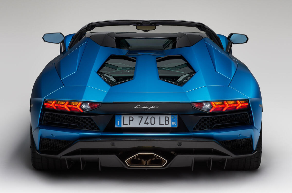 Lamborghini Aventador S Roadster launched as 217mph drop-top