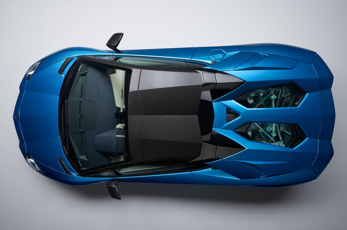 Lamborghini Aventador S Roadster launched as 217mph drop-top