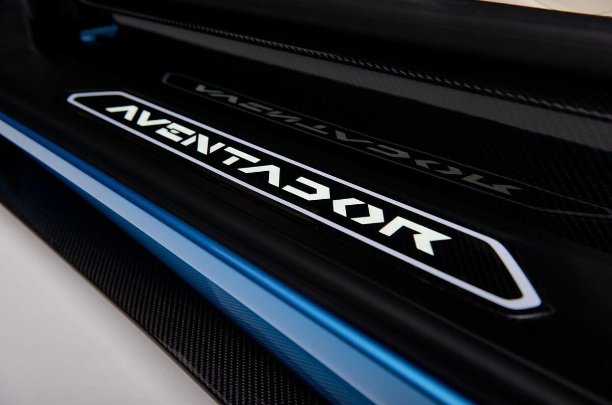 Lamborghini Aventador S Roadster launched as 217mph drop-top
