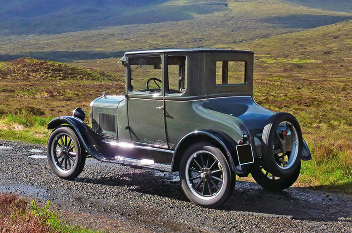 Ford Model T - stationary side Ford Model T - stationary side