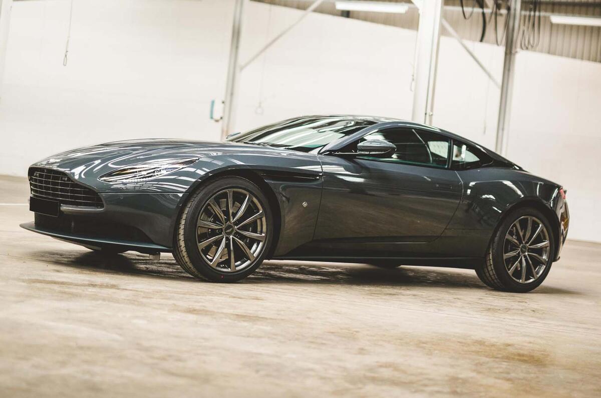 Aston Martin DB11 Classic Driver Edition