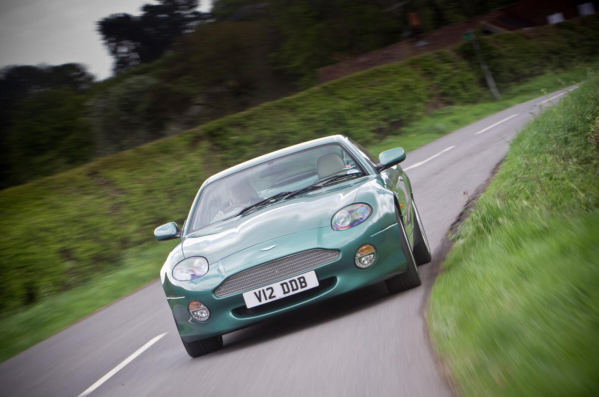 Aston Martin DB7 Vantage - tracking front Aston Martin DB7 Vantage - tracking front