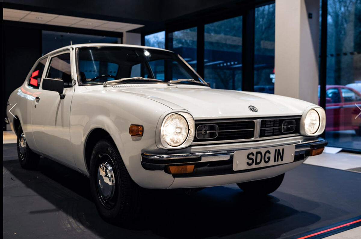 4 Mitsubishi Colt Lancer 4 Mitsubishi Colt Lancer