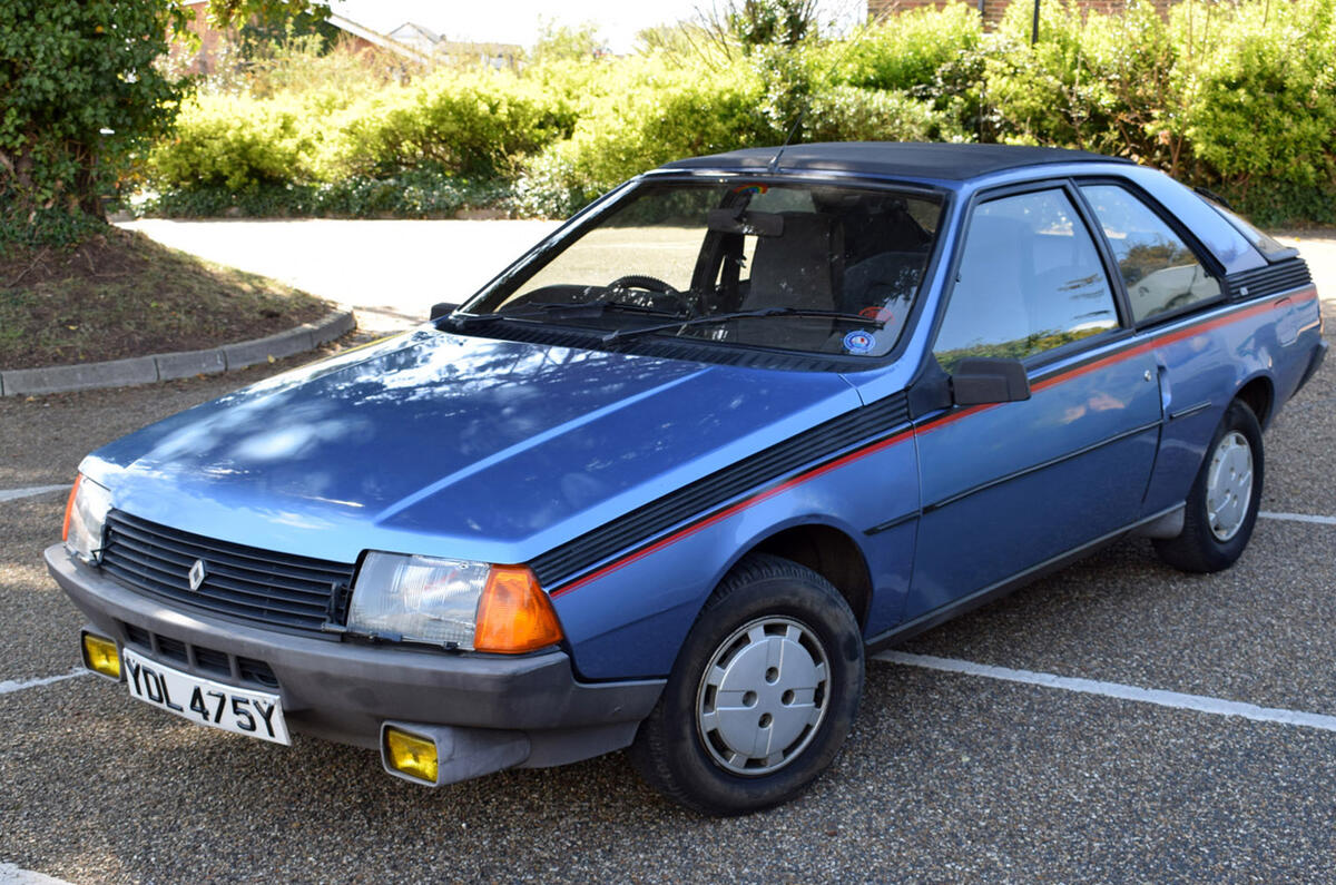 4 Renault Fuego 4 Renault Fuego