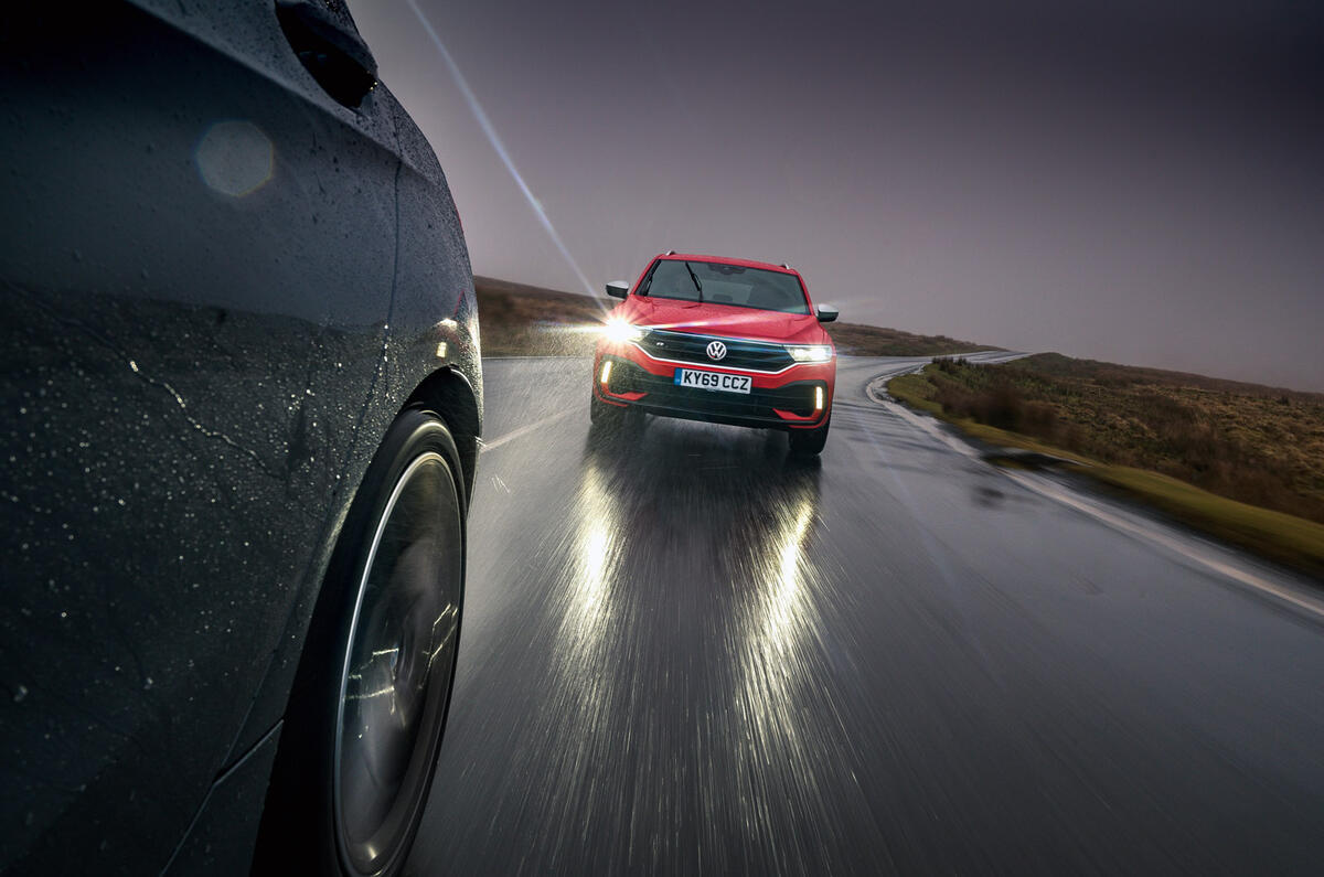 VW T-Roc R - tracking front VW T-Roc R - tracking front