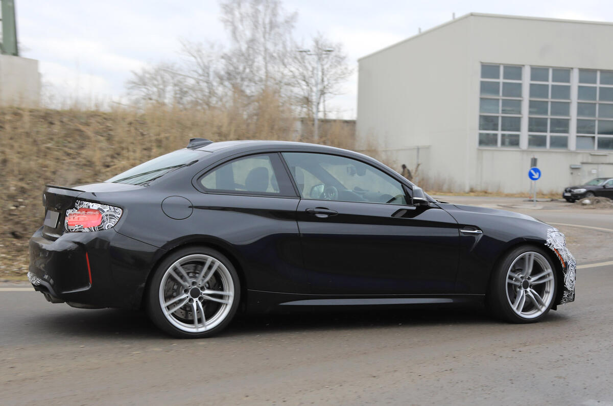Facelifted BMW M2 side profile