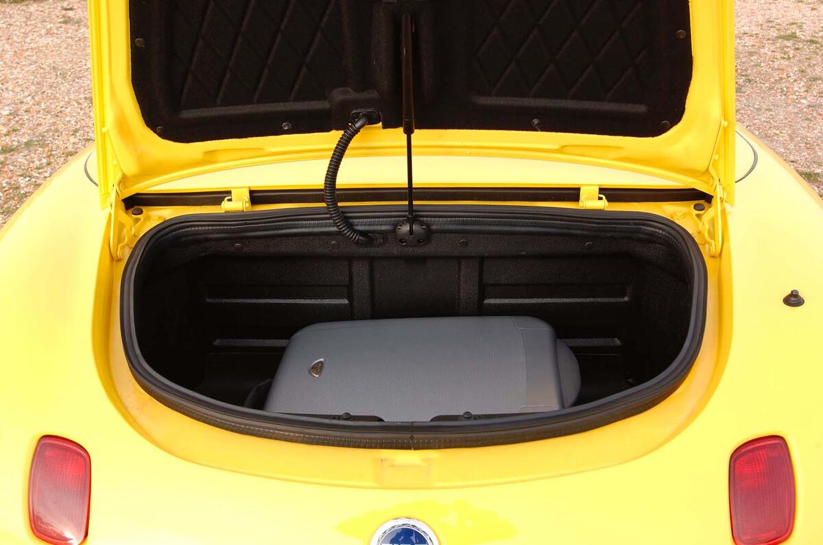 Fiat Barchetta 2003 boot Fiat Barchetta 2003 boot