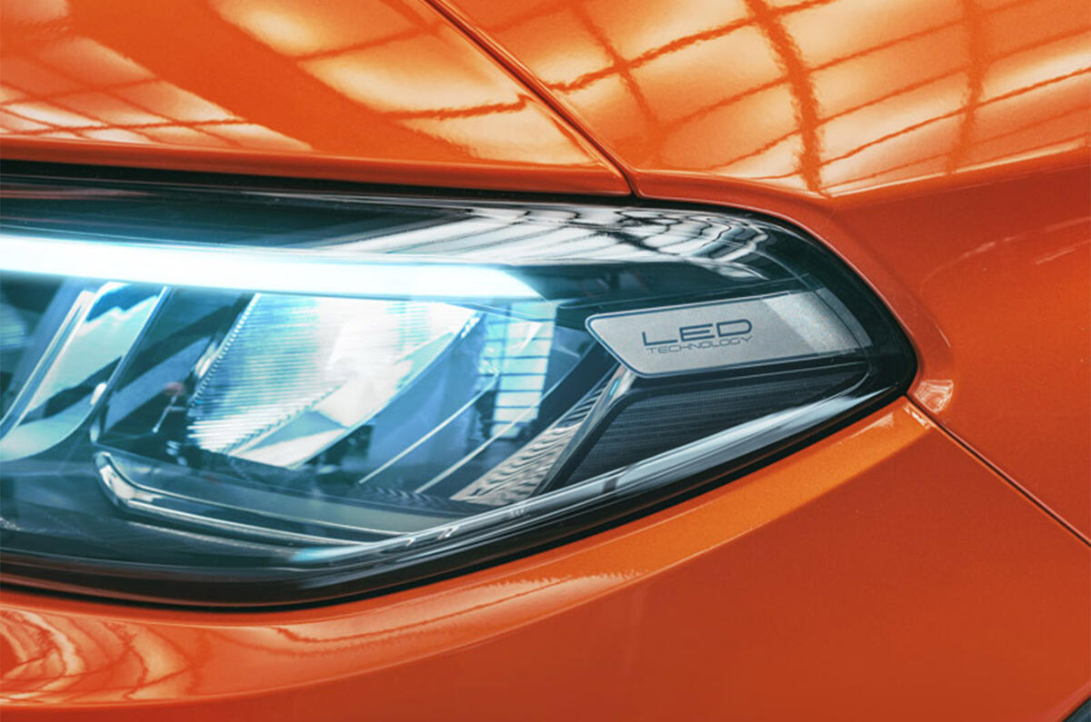 Fiat Tipo Cross - front light Fiat Tipo Cross - front light