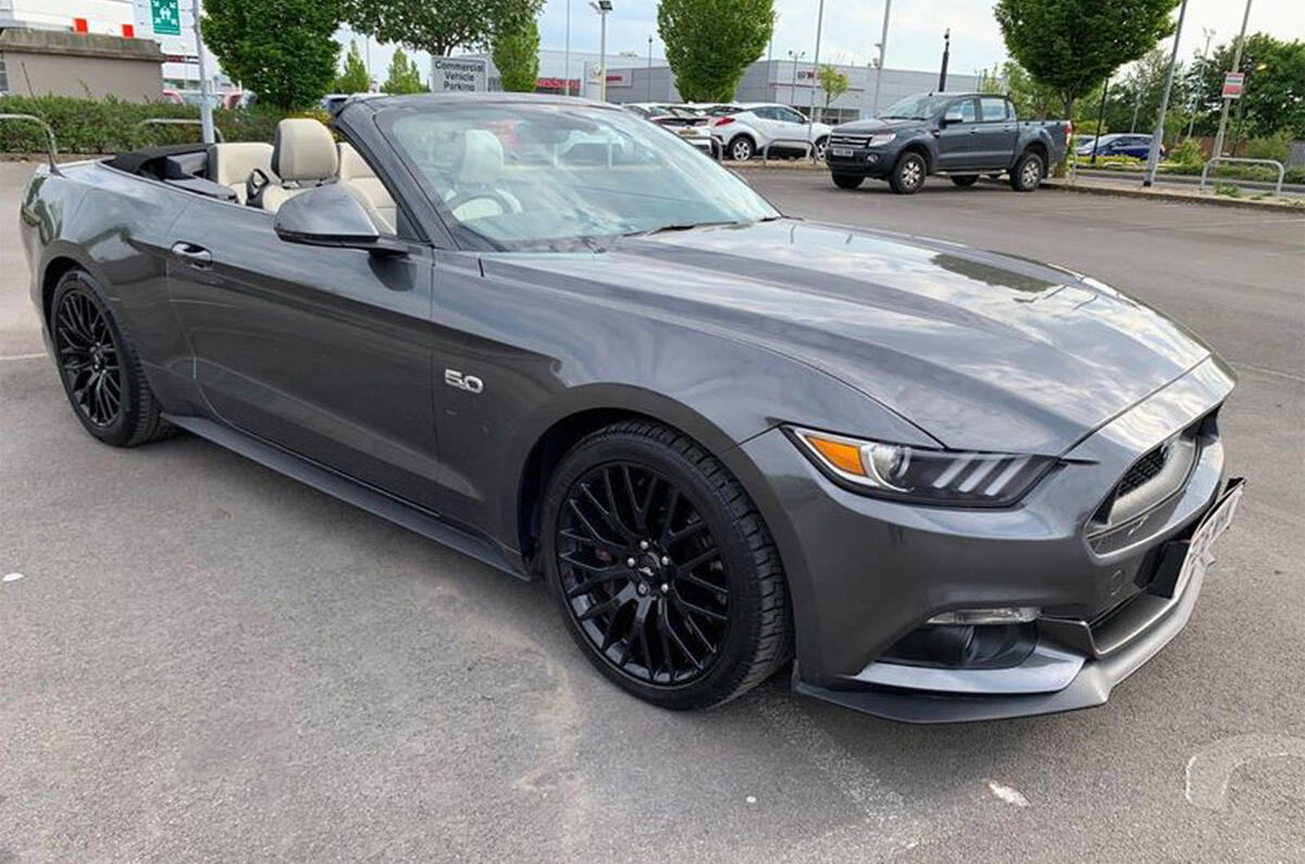 Ford Mustang Convertible - static front Ford Mustang Convertible - static front